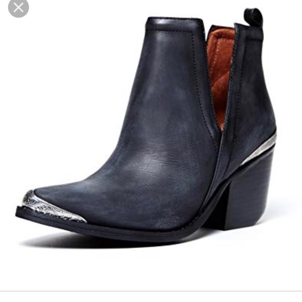 Jeffrey Campbell Cromwell booties NWOT